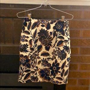 CLOSET CLEAROUT Ann Taylor floral pencil skirt